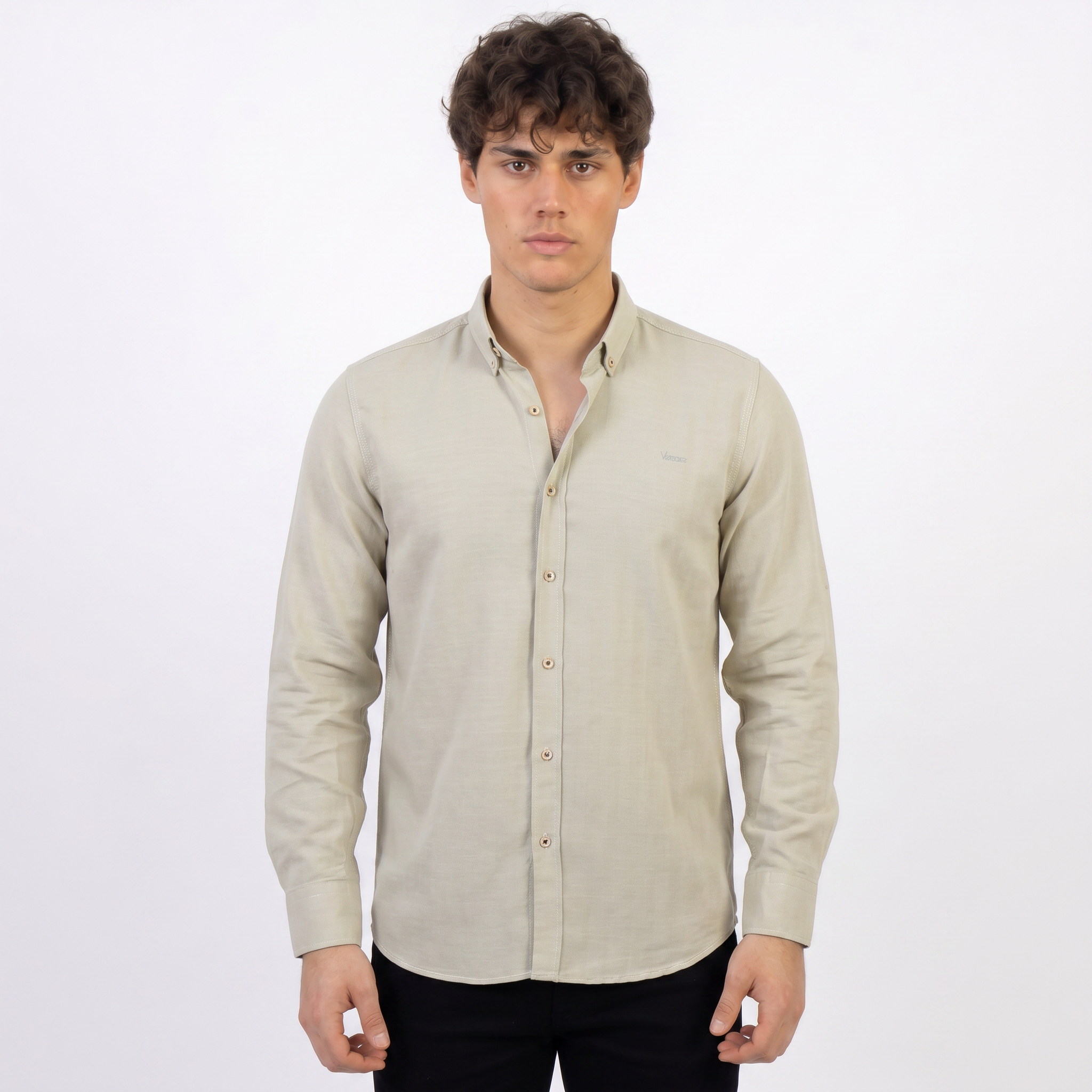 magnific_use-the-exact-same-person_2892973062 Shirt - 120 - Beige - الصورة 1