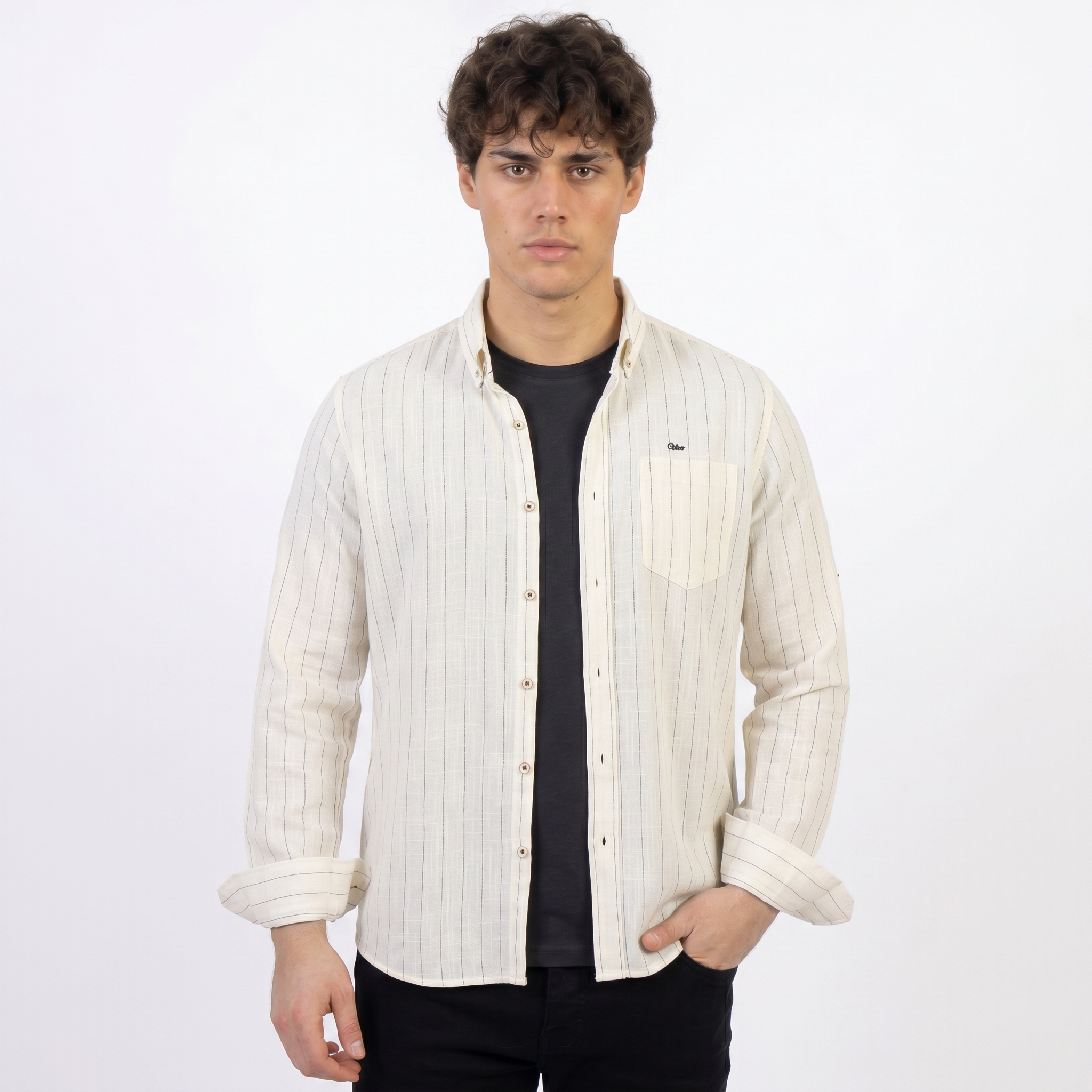 magnific_use-the-exact-same-person_2892993702 Shirt - 121 - White - الصورة 1